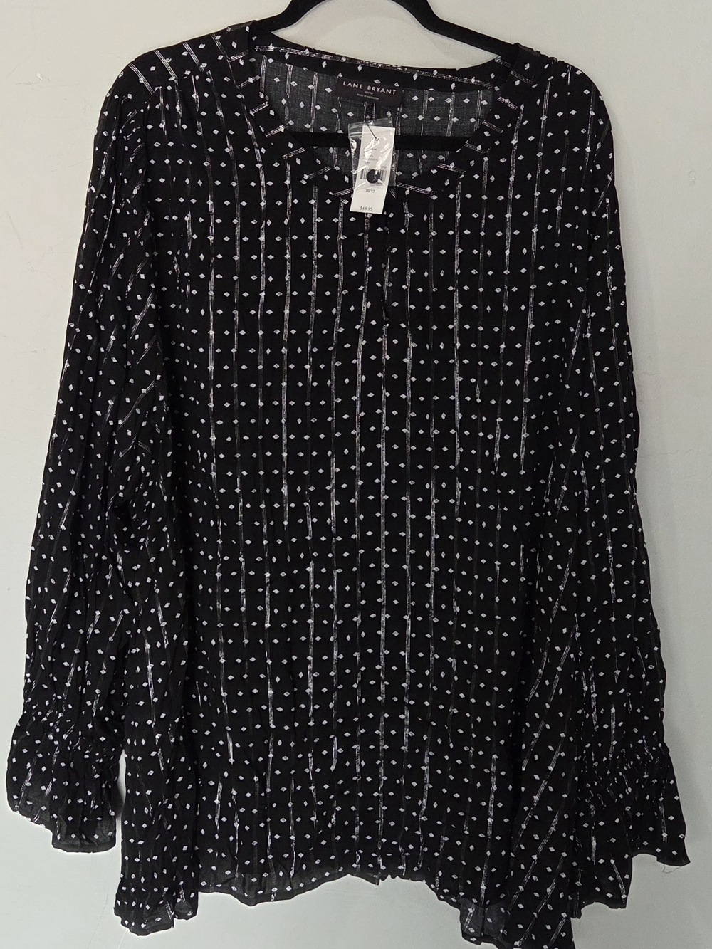 Lane Bryant Black Textured Dot Pintuck Blouse NWT 30/32